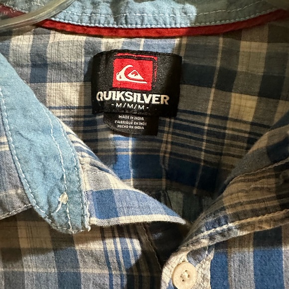 1 Quiksilver button up shirt. - Picture 3 of 3